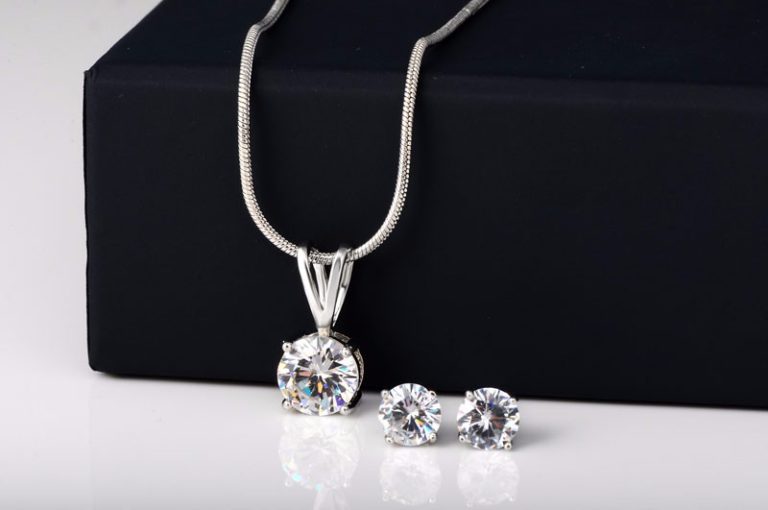 Platinum Plated Crystal Pendant Set for Womens