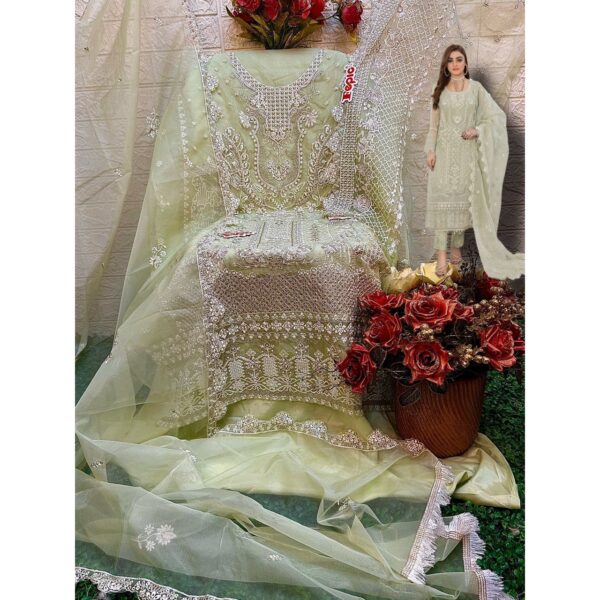 Pakistani Replica Salwar Suits