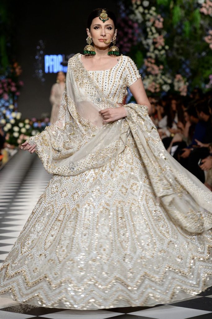Nida Azwer Pakistani Dsigner Collection